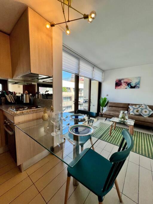 Lindo Y Equipado Depto De 1d/1b En Metro Manquehue Apartment